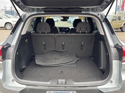 Used 2025 Chevrolet TrailBlazer LT image 28