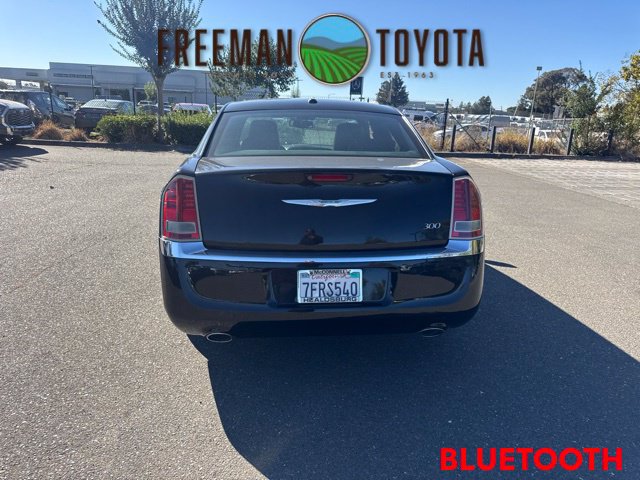 Used 2013 Chrysler 300 w/ Driver Convenience Group RWD image 6