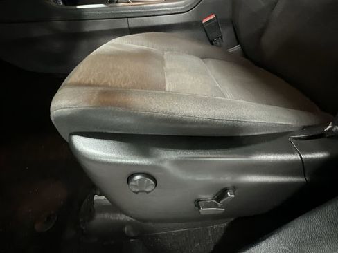 Used 2023 Dodge Durango SXT AWD/4WD image 18