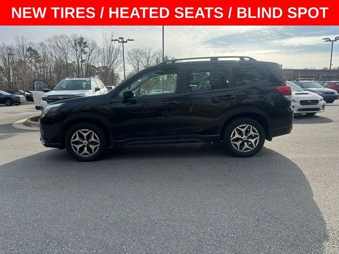 Used 2023 Subaru Forester Premium image 5