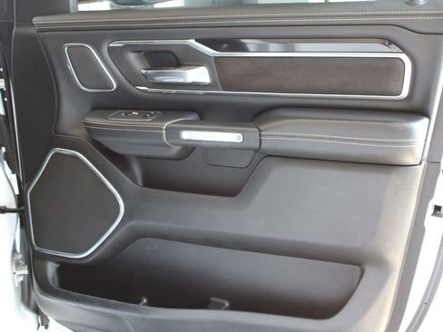 Used 2022 RAM 1500 Laramie AWD/4WD image 44