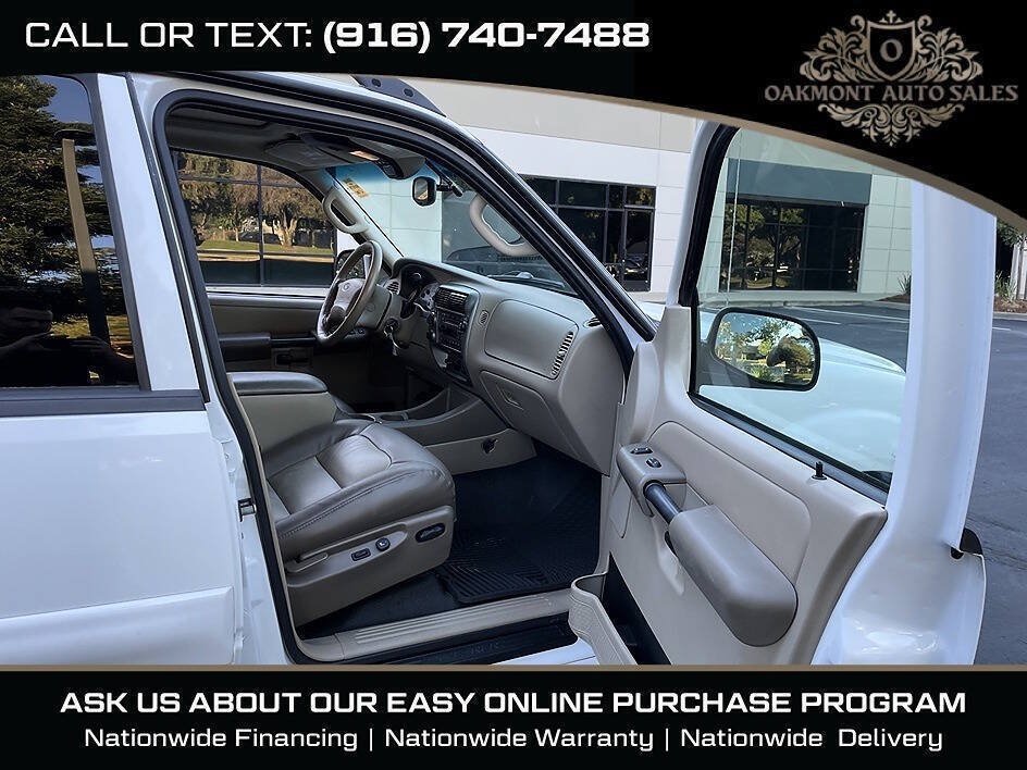 Used 2005 Ford Explorer Sport Trac XLT AWD/4WD image 10