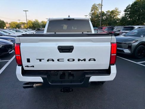 Certified 2025 Toyota Tacoma TRD Sport AWD/4WD image 7