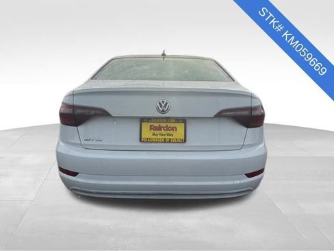 Used 2019 Volkswagen Jetta S image 3
