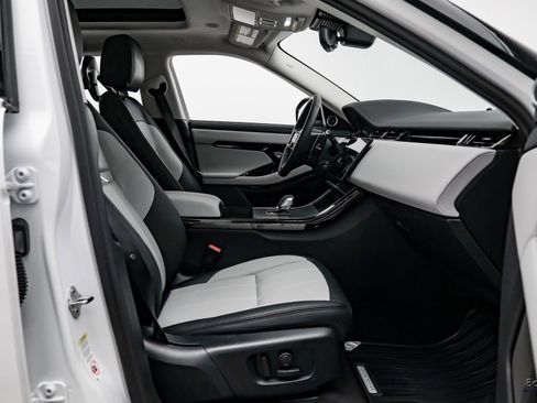 Used 2024 Land Rover Range Rover Evoque Dynamic SE image 43