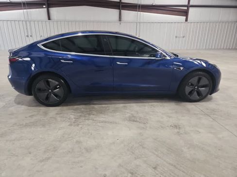 Used 2019 Tesla Model 3 Standard Range Plus image 6