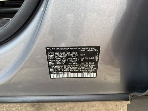 Used 2024 Volkswagen Atlas SEL Premium R-Line image 35