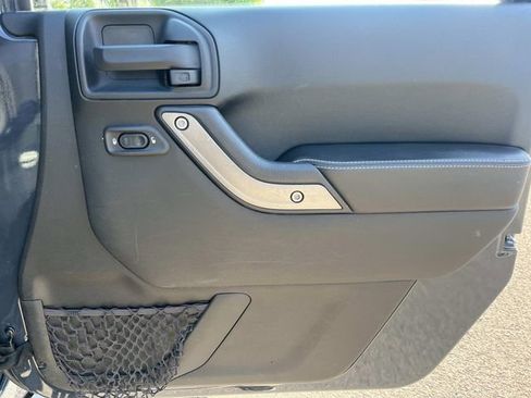 Used 2018 Jeep Wrangler Sport image 16