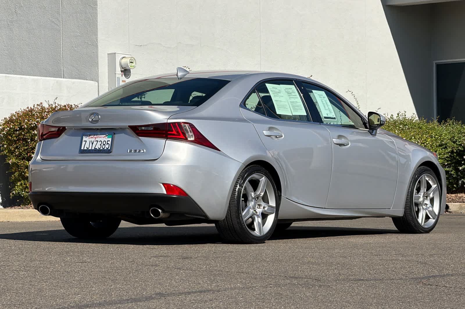 Used 2015 Lexus IS 350 RWD image 2