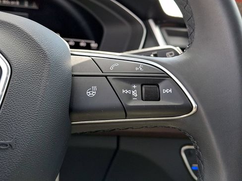 Used 2021 Audi Q5 Prestige w/ Prestige Package AWD/4WD image 21