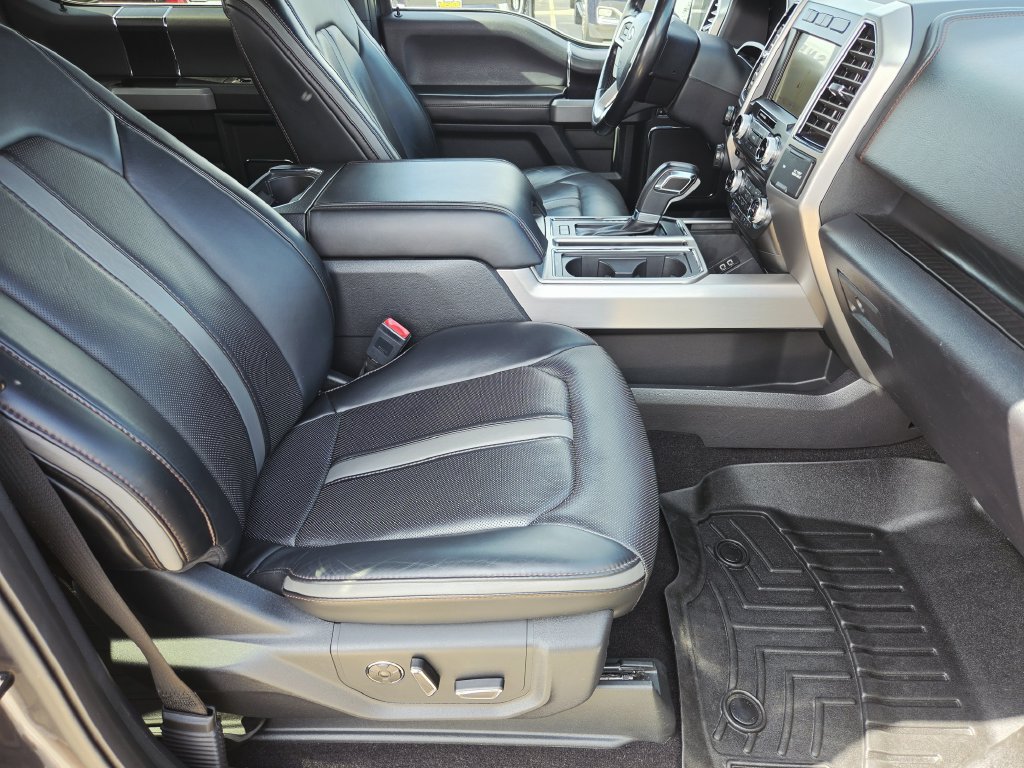 Used 2018 Ford F150 Platinum w/ Equipment Group 701A Luxury AWD/4WD image 14