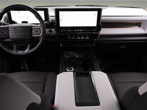 Used 2025 GMC Hummer EV 2X AWD/4WD image 12
