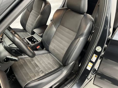 Used 2024 Mitsubishi Outlander SE AWD/4WD image 9