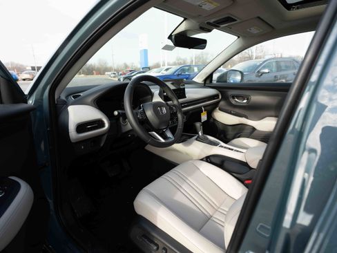 New 2026 Honda HR-V EX-L image 8