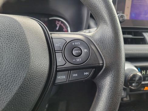 Used 2023 Toyota RAV4 XLE image 21