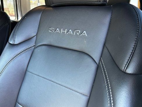 Used 2023 Jeep Wrangler Sahara w/ Cold Weather Group image 12