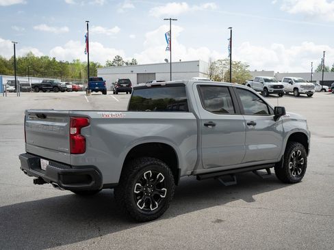 Used 2024 Chevrolet Silverado 1500 Custom Trail Boss image 10