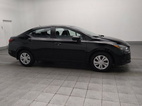 Used 2025 Nissan Versa S w/ Trunk Package image 11