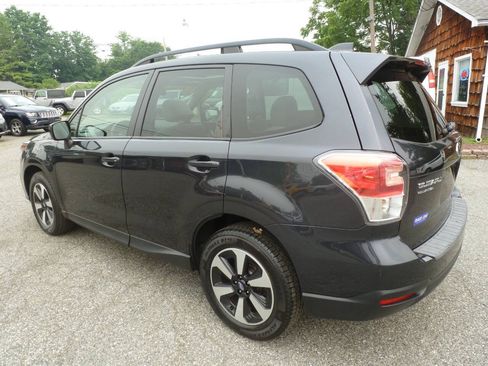 Used 2018 Subaru Forester 2.5i Premium w/ All-Weather Package AWD/4WD image 12