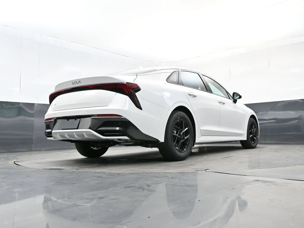 New 2026 Kia K5 LXS FWD image 16