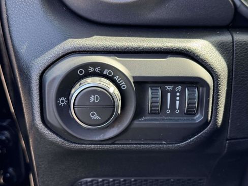 Used 2021 Jeep Gladiator Mojave AWD/4WD image 18