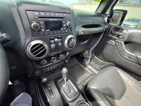 Used 2016 Jeep Wrangler Sport AWD/4WD image 24