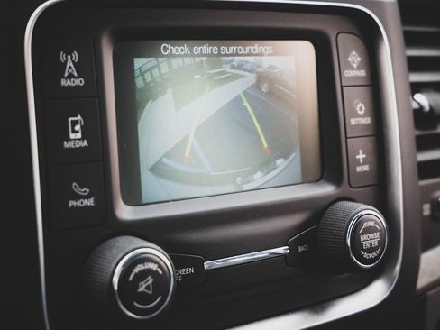 Used 2018 RAM 2500 Tradesman w/ Chrome Appearance Group image 3