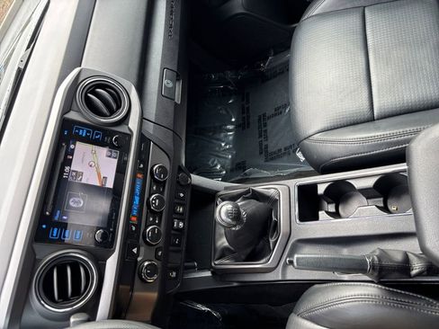 Used 2019 Toyota Tacoma TRD Off-Road w/ TRD Premium Off Road Package image 21