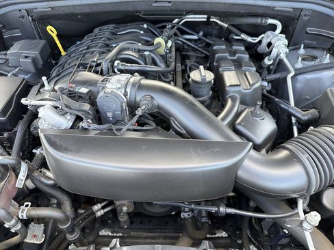Used 2024 Dodge Durango GT RWD image 11