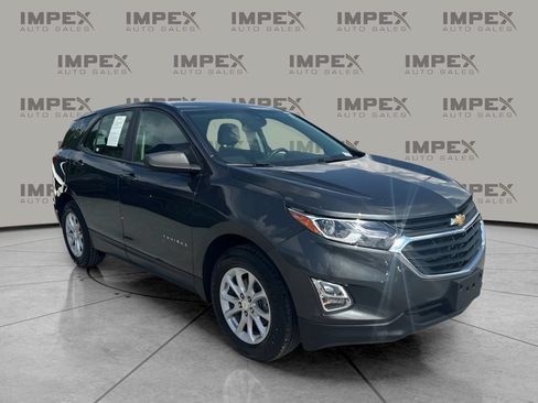 Used 2020 Chevrolet Equinox LS FWD image 7