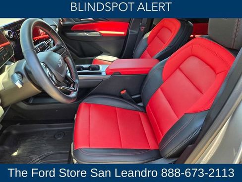 Used 2025 Chevrolet Equinox EV RS FWD image 12