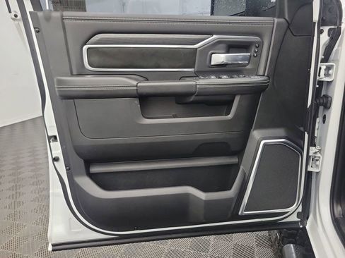 Used 2024 RAM 3500 Laramie w/ Night Edition image 18