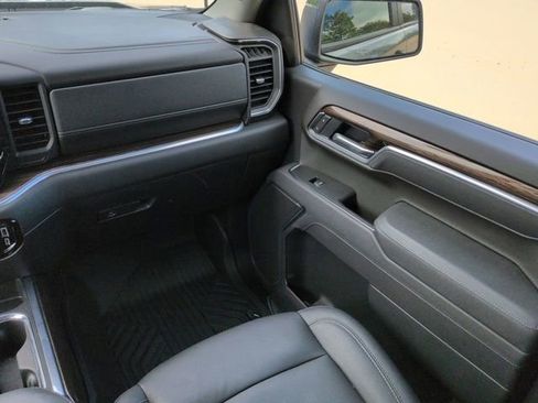Used 2026 Chevrolet Silverado 1500 LT AWD/4WD image 21