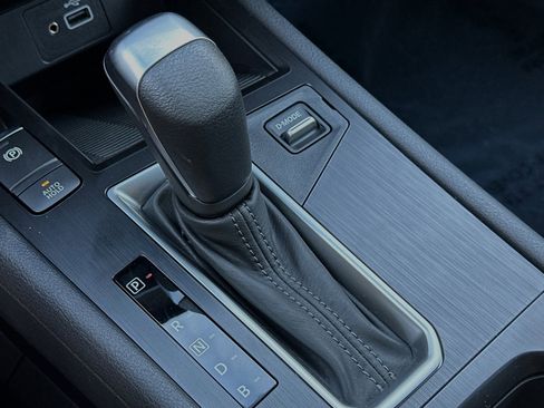 Certified 2025 Nissan Kicks S image 34