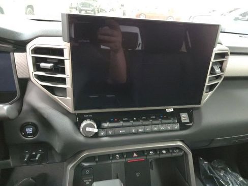 New 2026 Toyota Tundra Limited AWD/4WD image 25