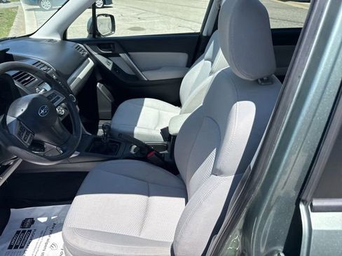 Used 2015 Subaru Forester 2.5i Premium AWD/4WD image 14