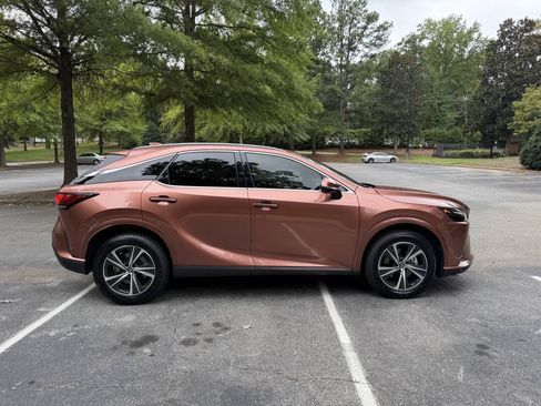 Used 2024 Lexus RX 350 Premium w/ Accessory Package (Z1) FWD image 4