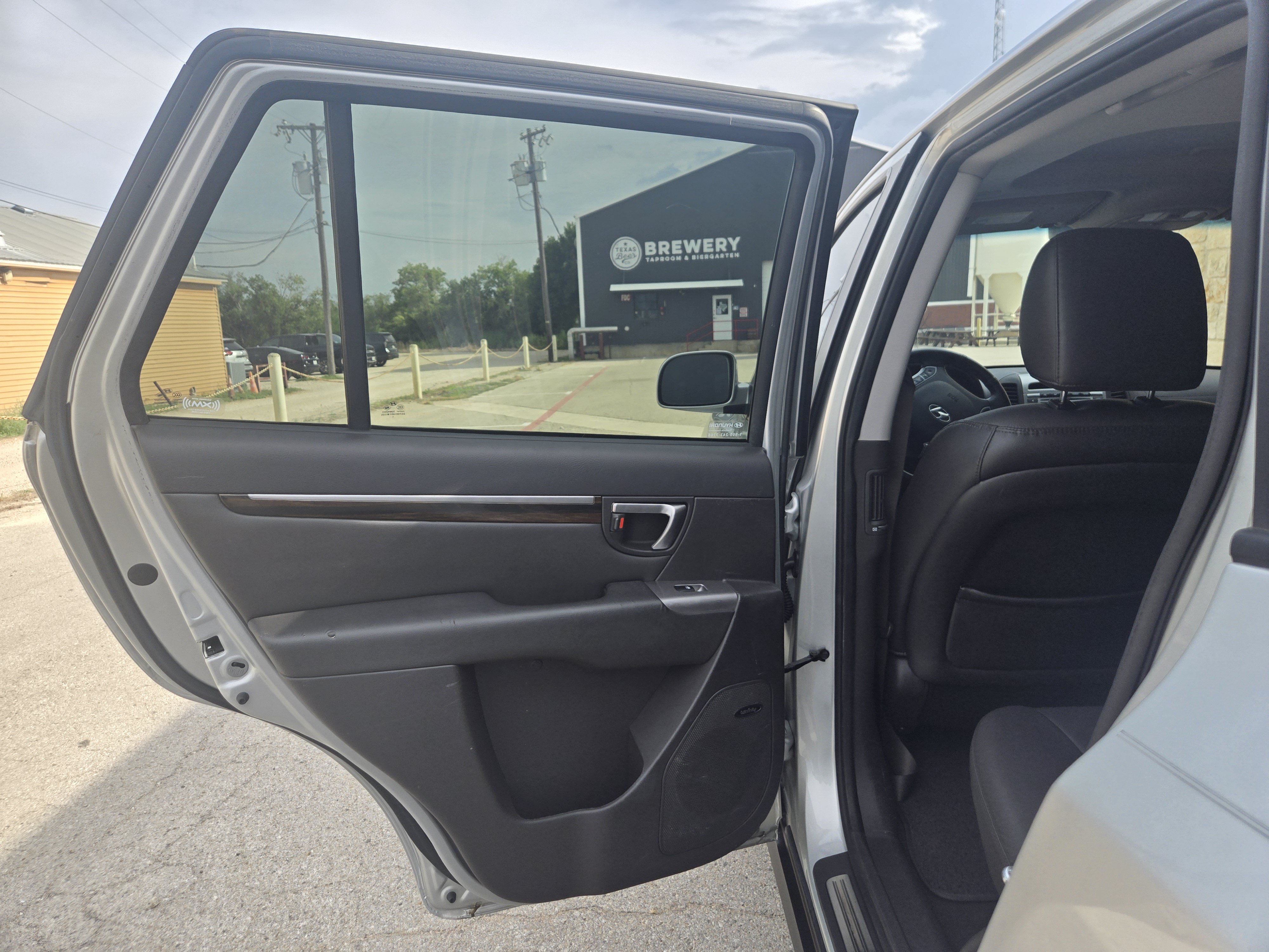 Used 2012 Hyundai Santa Fe Limited FWD image 6