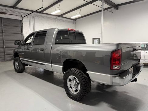 Used 2006 Dodge Ram 2500 Truck SLT image 8