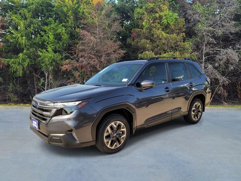New 2026 Subaru Forester Premium AWD/4WD image 1
