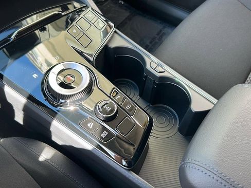 New 2025 Kia Sportage LX image 23