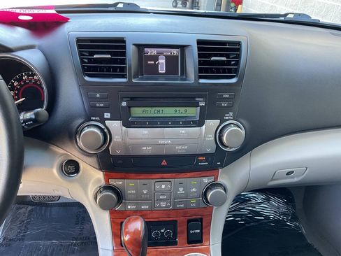 Used 2008 Toyota Highlander Limited AWD/4WD image 19