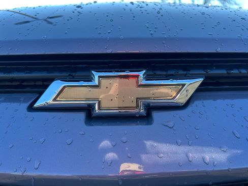 New 2026 Chevrolet Equinox EV LT image 31