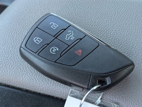 Used 2023 GMC Sierra 1500 SLT w/ X31 Off-Road Package image 33