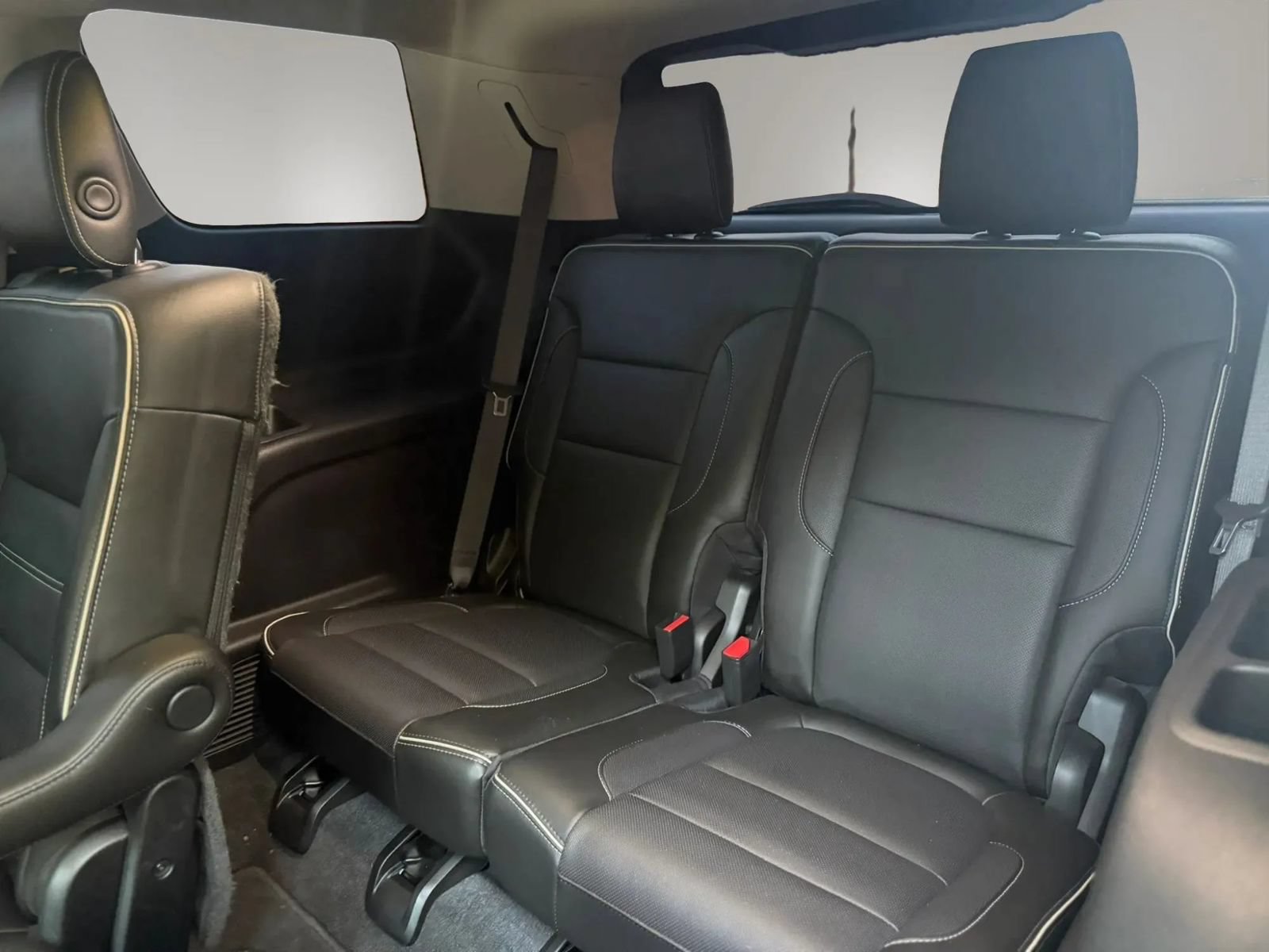 Used 2019 GMC Acadia Denali w/ Technology Package FWD image 20