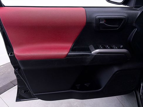 Used 2023 Toyota Tacoma SR5 RWD image 14