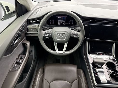 Used 2019 Audi Q8 Prestige w/ Luxury Package image 10