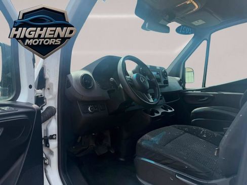 Used 2021 Mercedes-Benz Sprinter 2500 w/ Driver Convenience Package image 11
