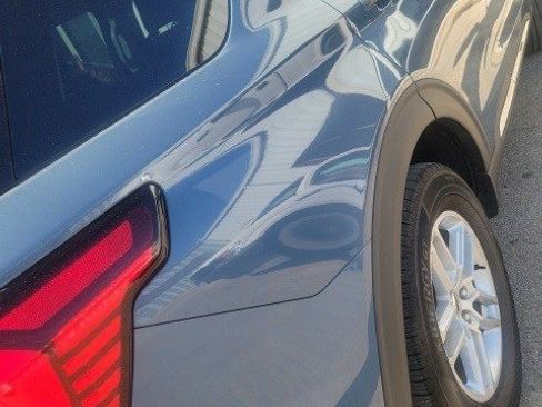 Used 2025 Ford Explorer Active w/ Active Comfort Package image 10