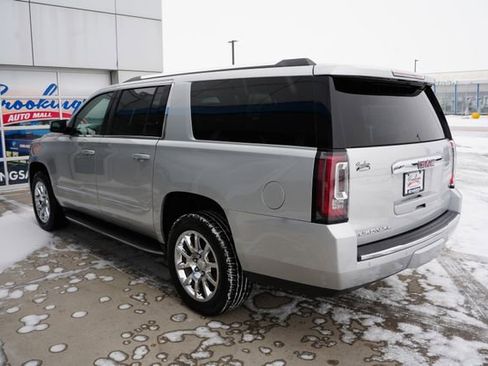 Used 2017 GMC Yukon XL Denali w/ Open Road Package image 41